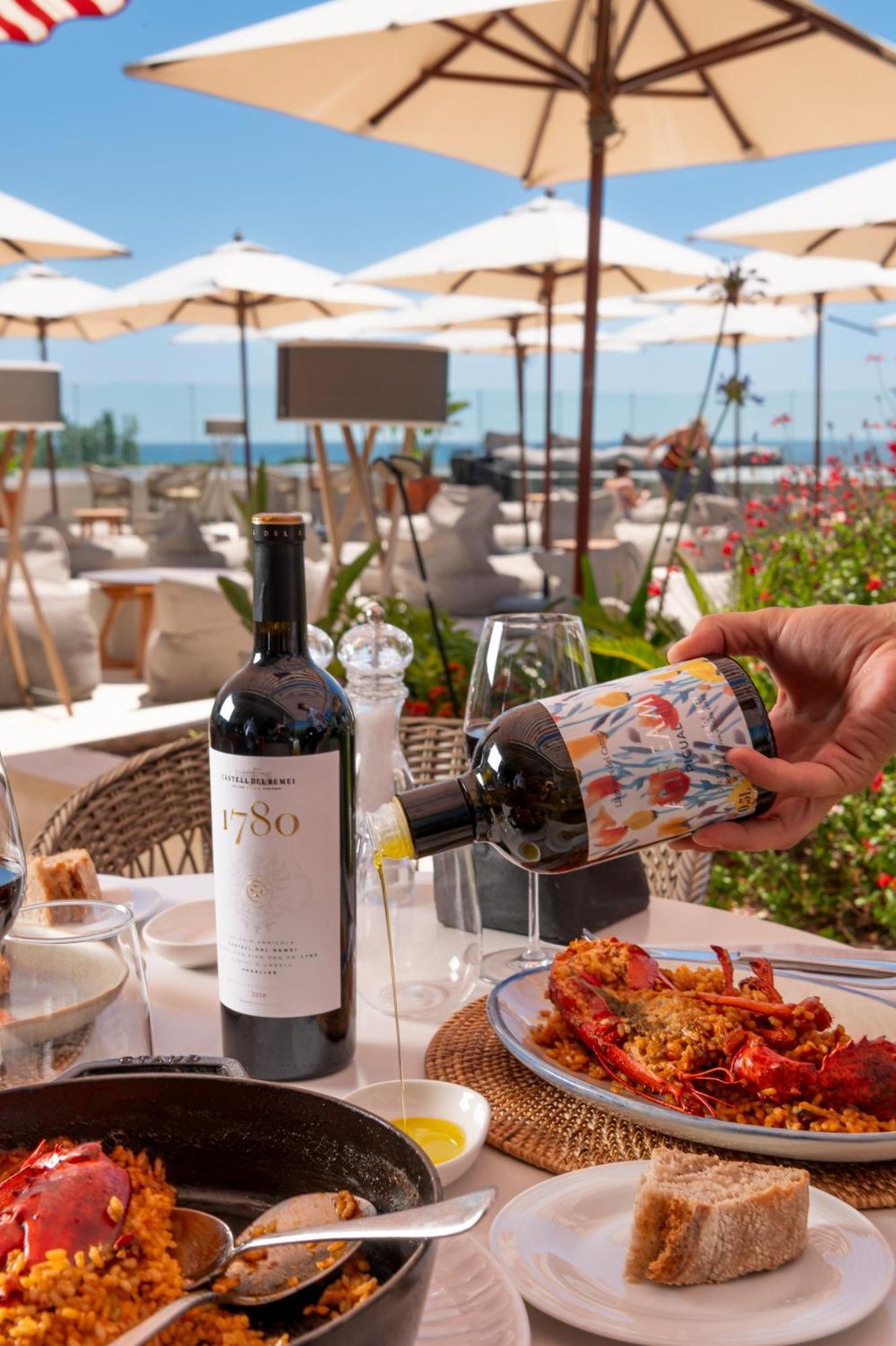 Atzavara Hotel & Spa Santa Susanna Eksteriør billede Wine in Croatia