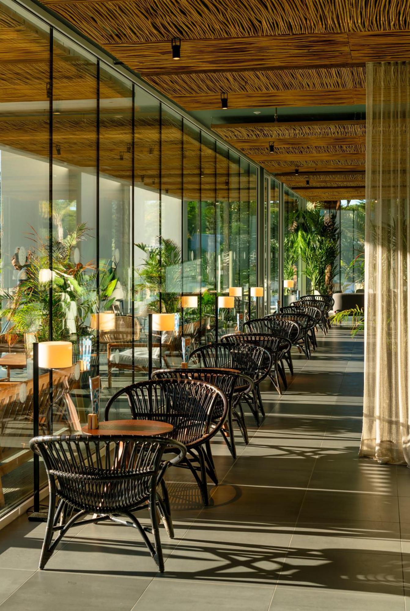 Atzavara Hotel & Spa Santa Susanna Eksteriør billede The lobby