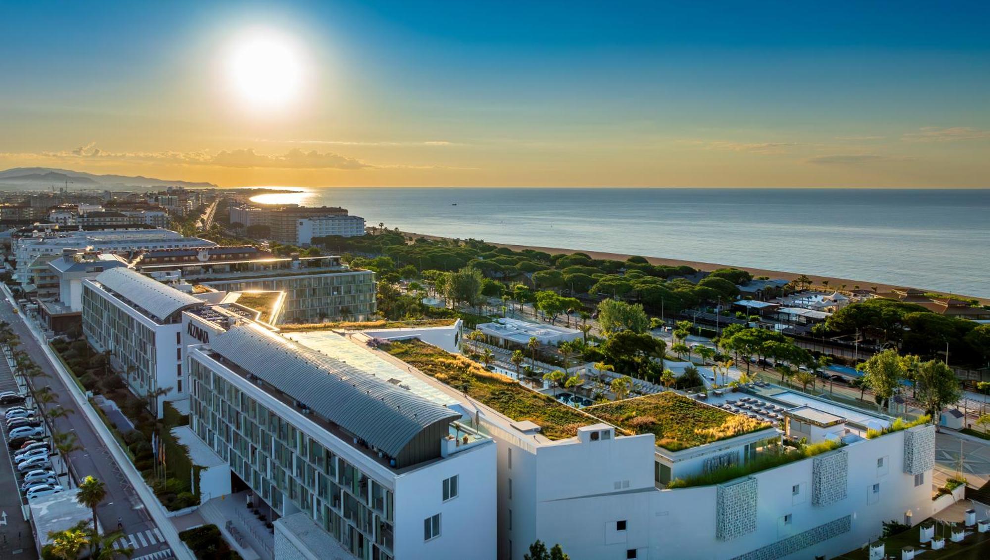 Atzavara Hotel & Spa Santa Susanna Eksteriør billede View of the campus